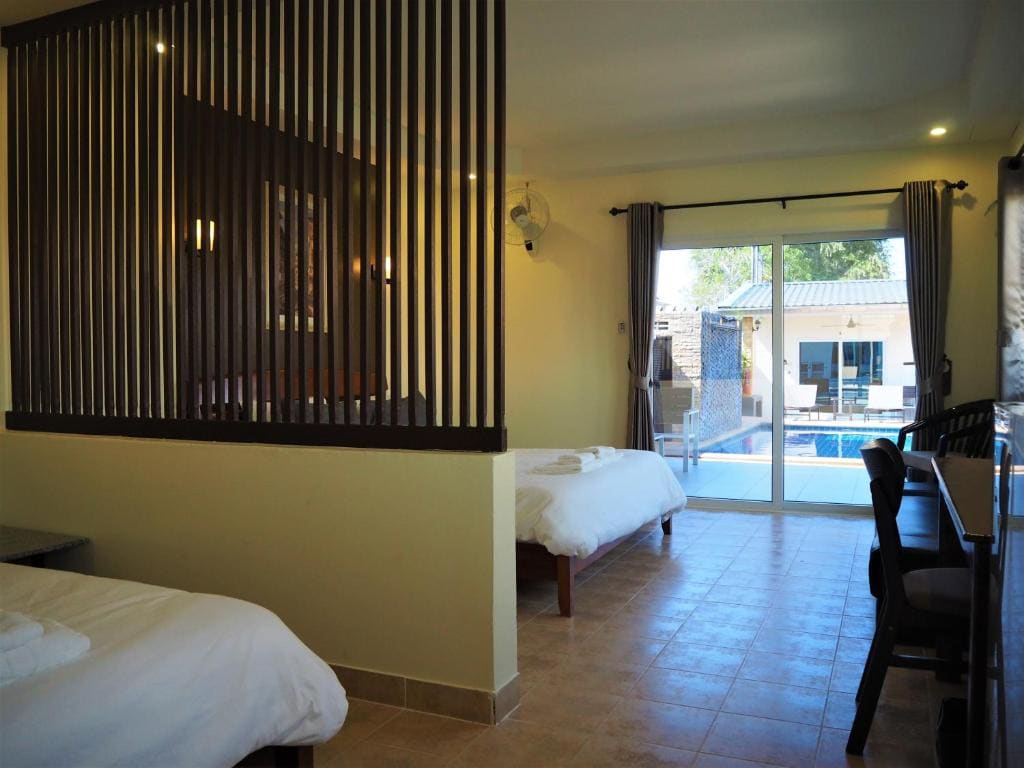Family Room with Terrace room - Image 3