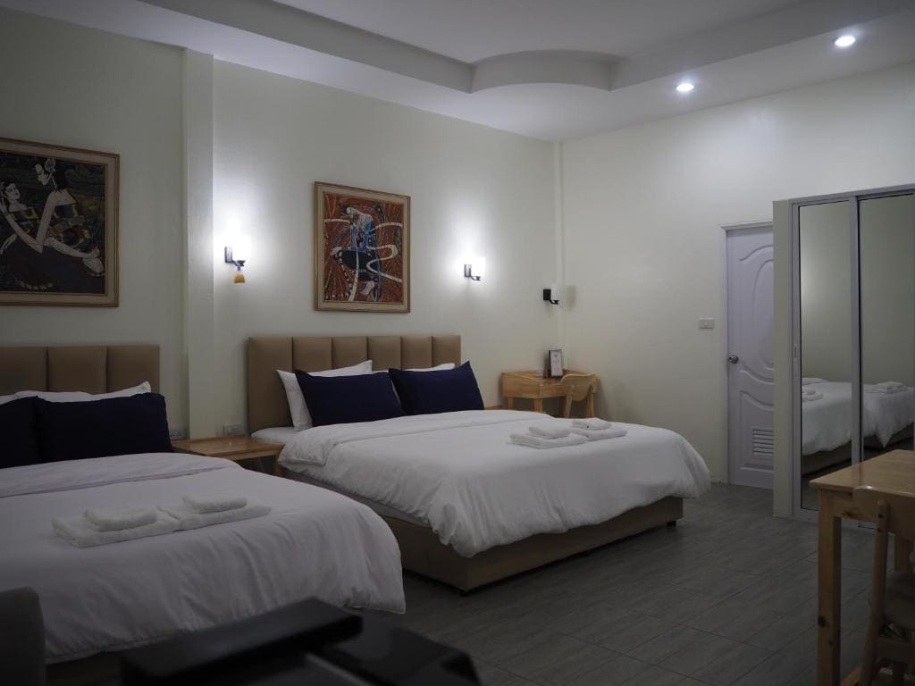 Standard Queen Room room - Image 2