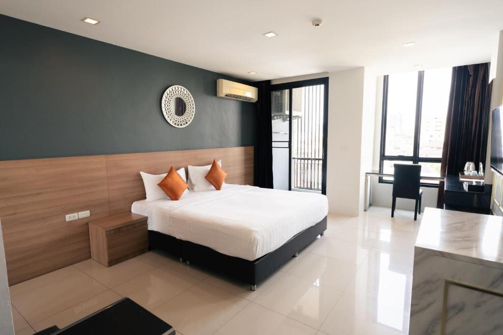 Executive Suite room - Image 2