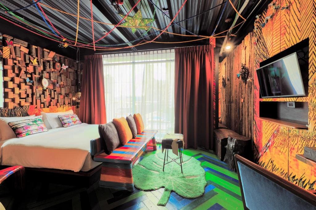 Deluxe King Room (Adults Only) room - Image 2