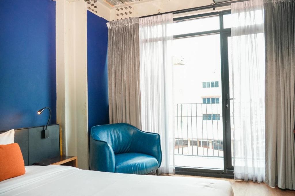 Standard Double Room with Balcony room - Image 2
