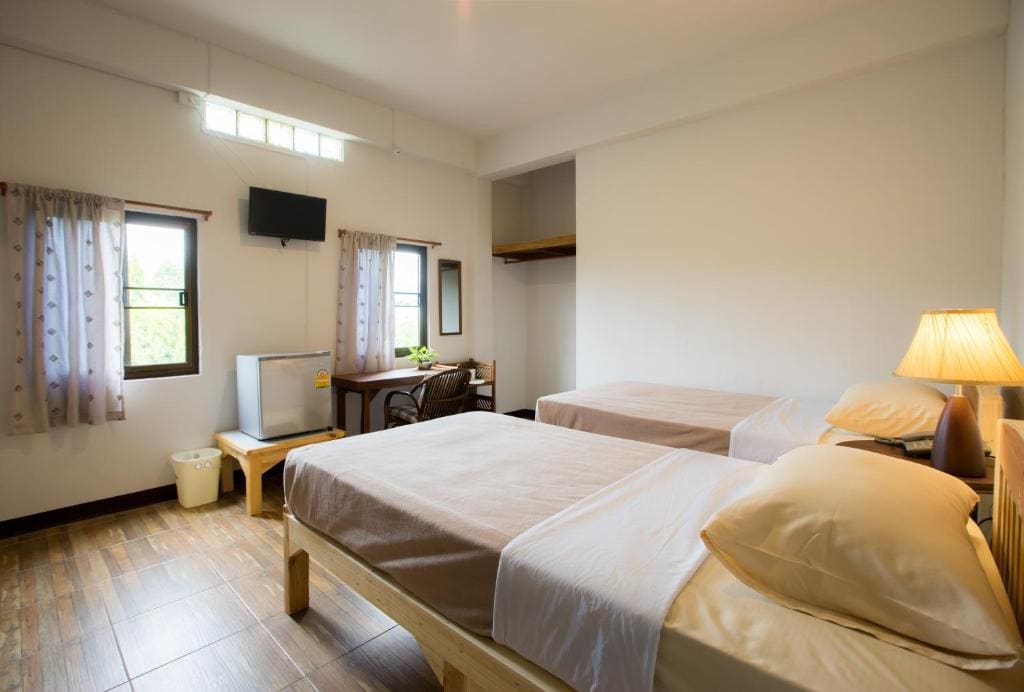 Standard Twin Room room - Image 1