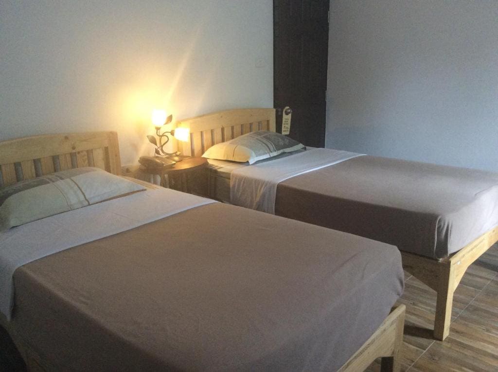 Standard Twin Room room - Image 2