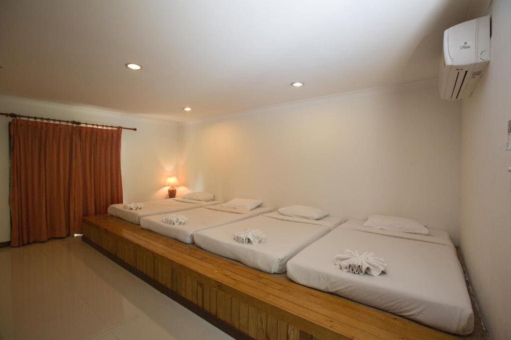 Superior Twin Room with Garden View room - Image 2