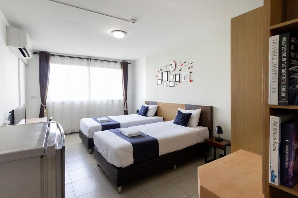 Superior Twin Room room - Image 1