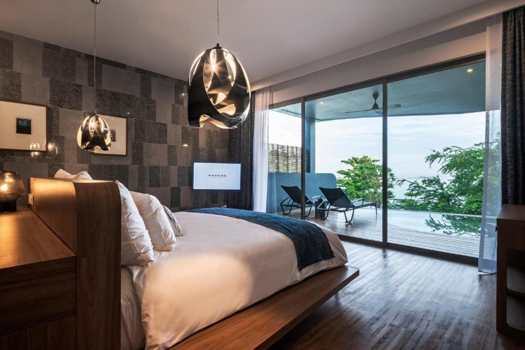Sky Pool Villa room - Image 1