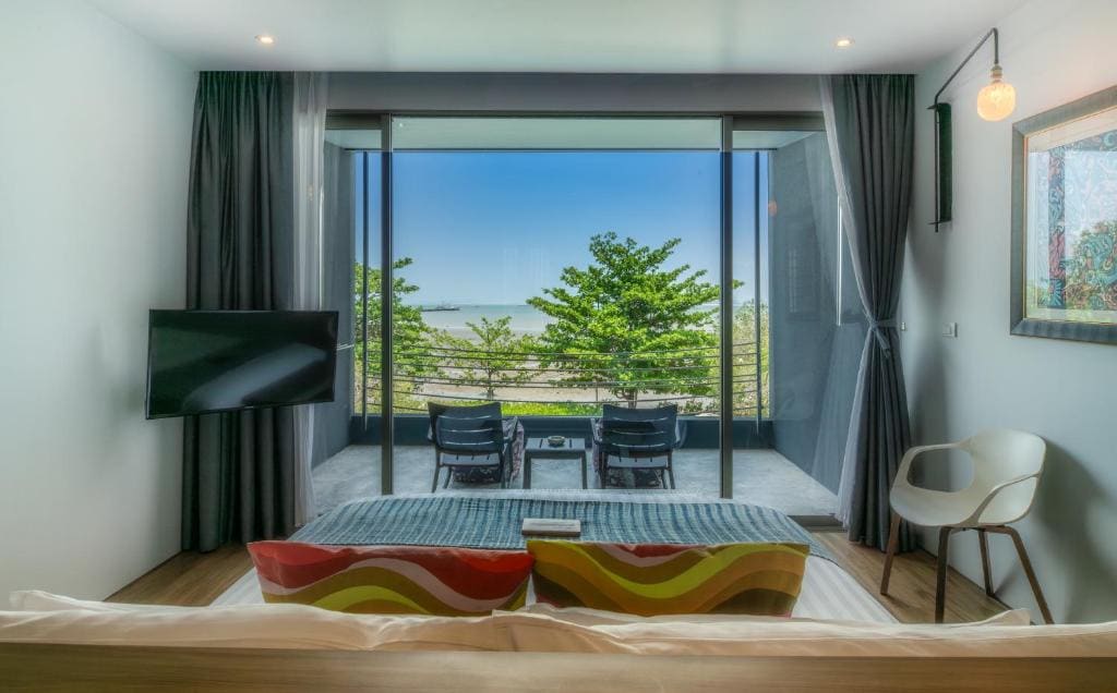 Deluxe Sea View room - Image 1
