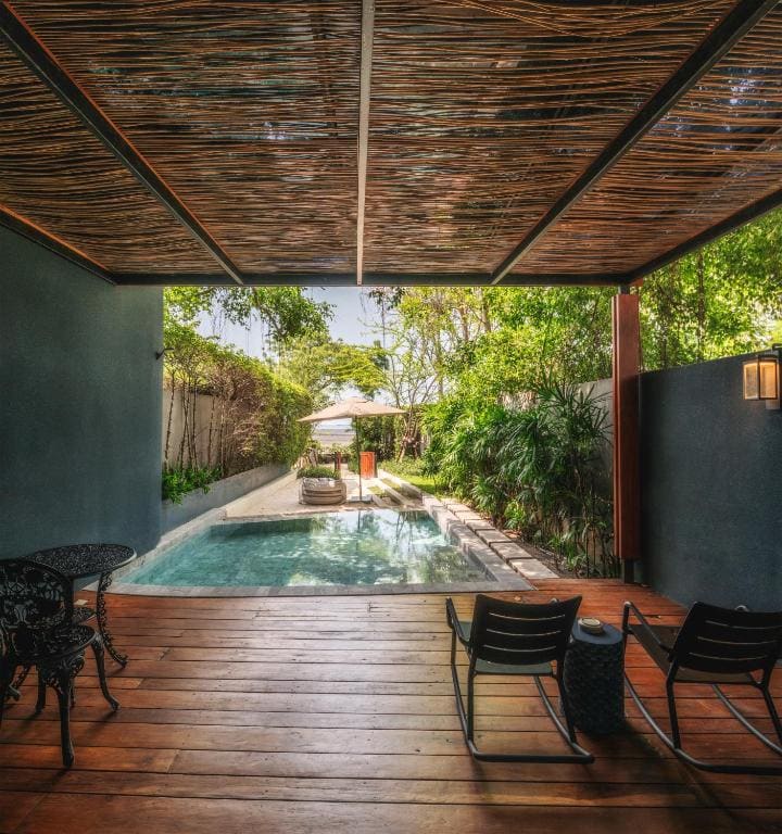 Beachfront Pool Villa room - Image 3