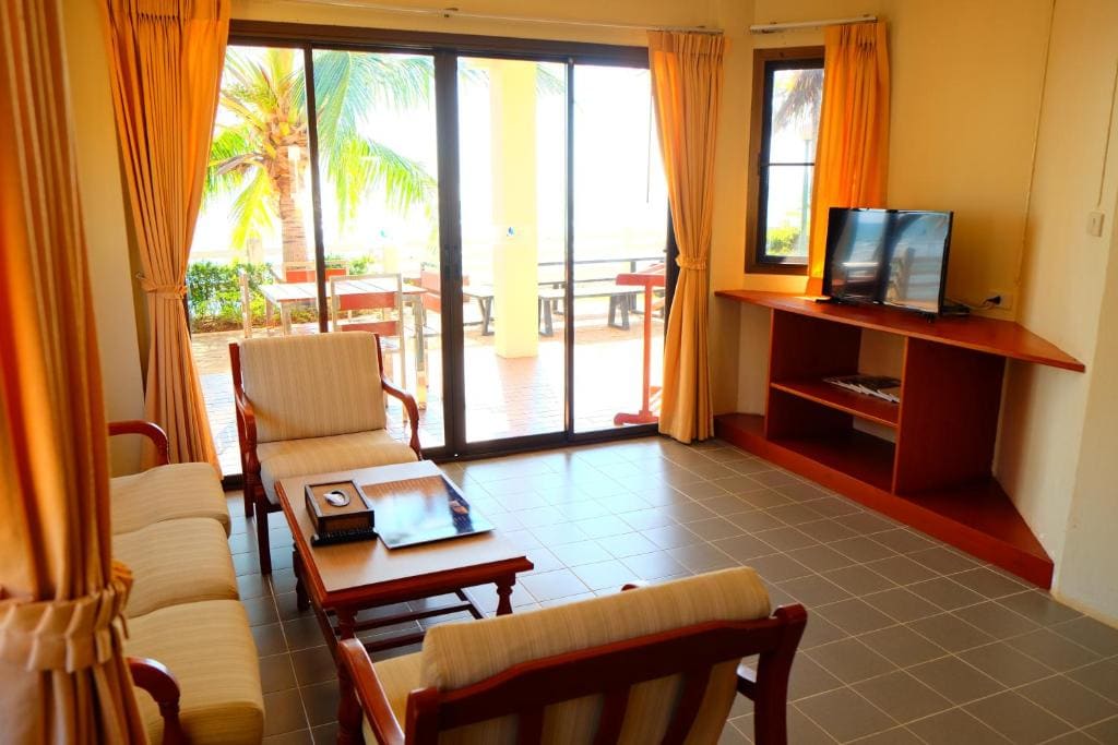 Three-Bedroom Bungalow room - Image 3