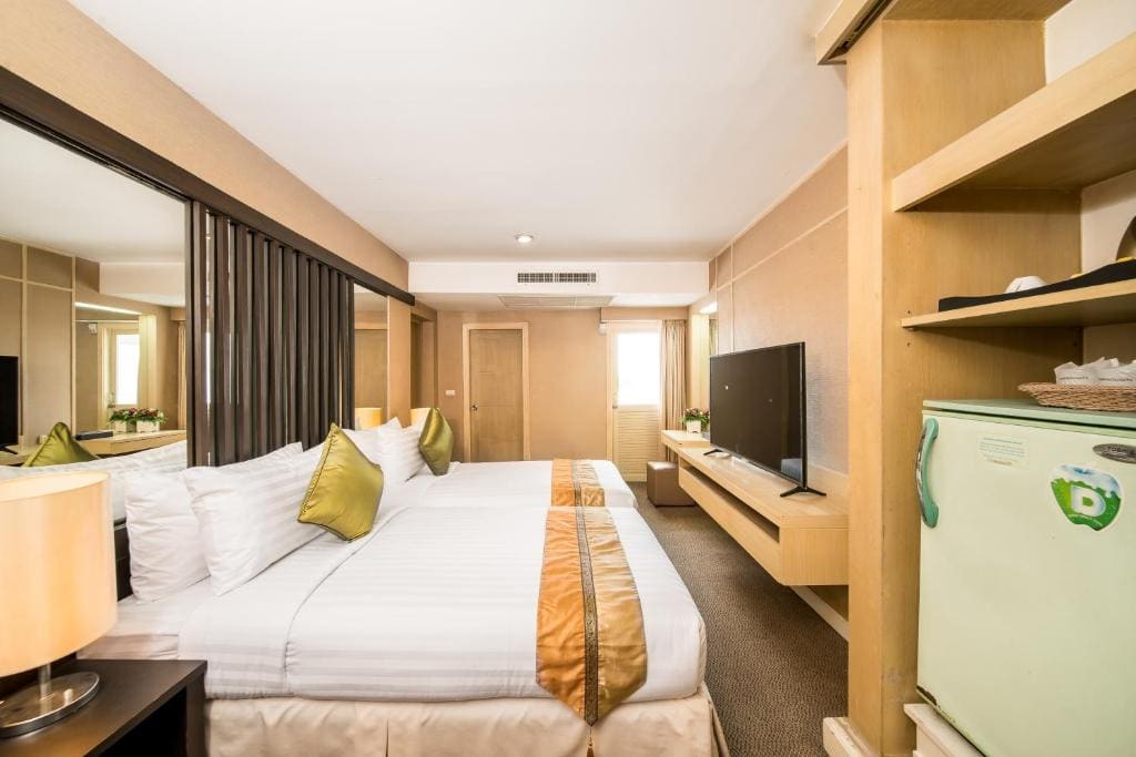 Deluxe Double or Twin Room room - Image 3