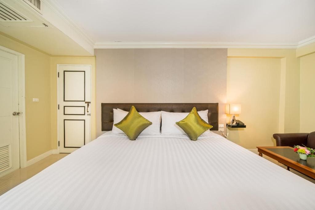 Deluxe Double or Twin Room room - Image 1