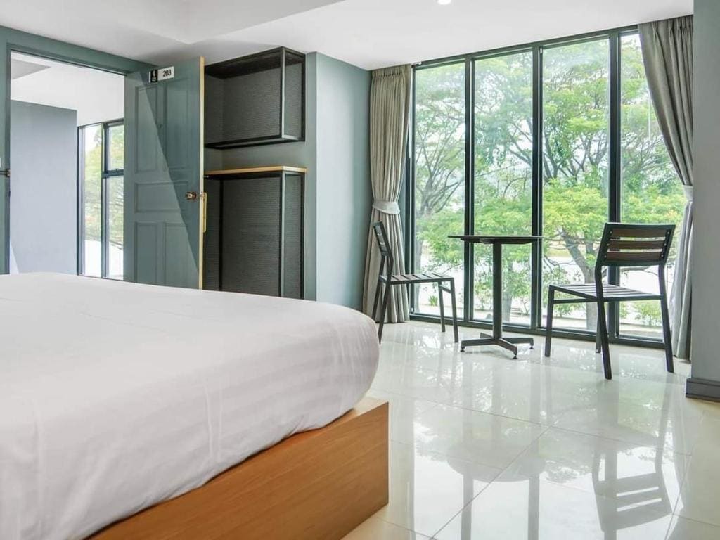 Superior Double Room room - Image 2