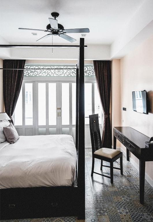 Deluxe Double Bed with Balcony Pool View room - Image 1