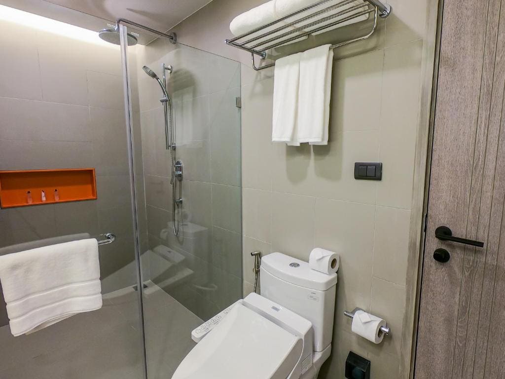 One-Bedroom Deluxe room - Image 3