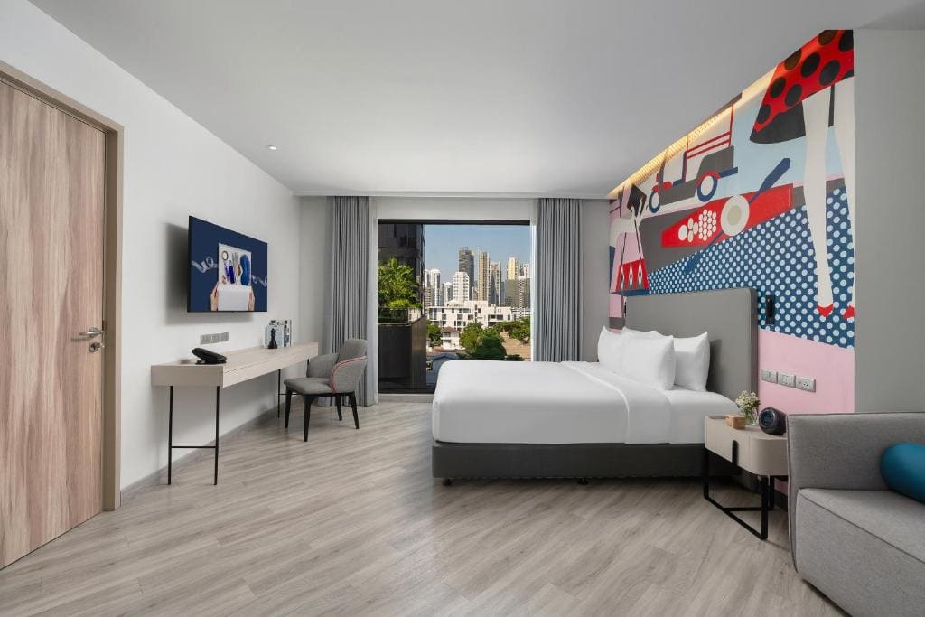 Studio Executive Room room - Image 3