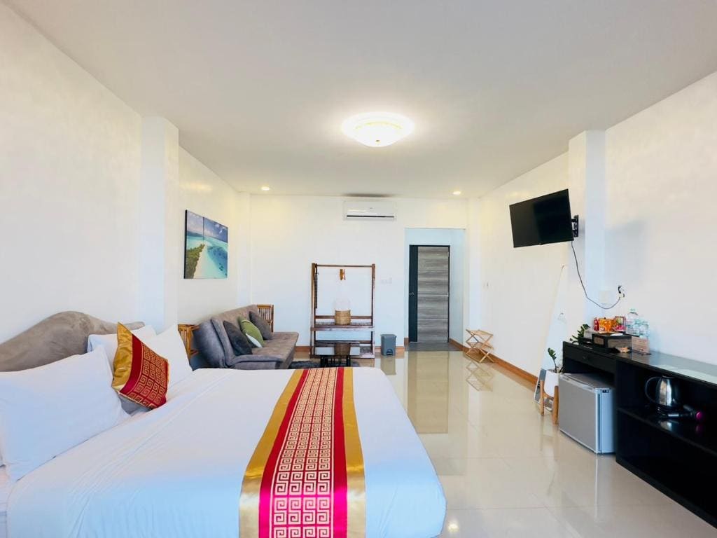 Double Room with Mountain View room - Image 3