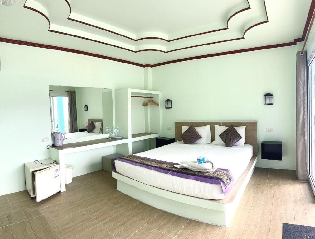 Superior Double Room room - Image 3
