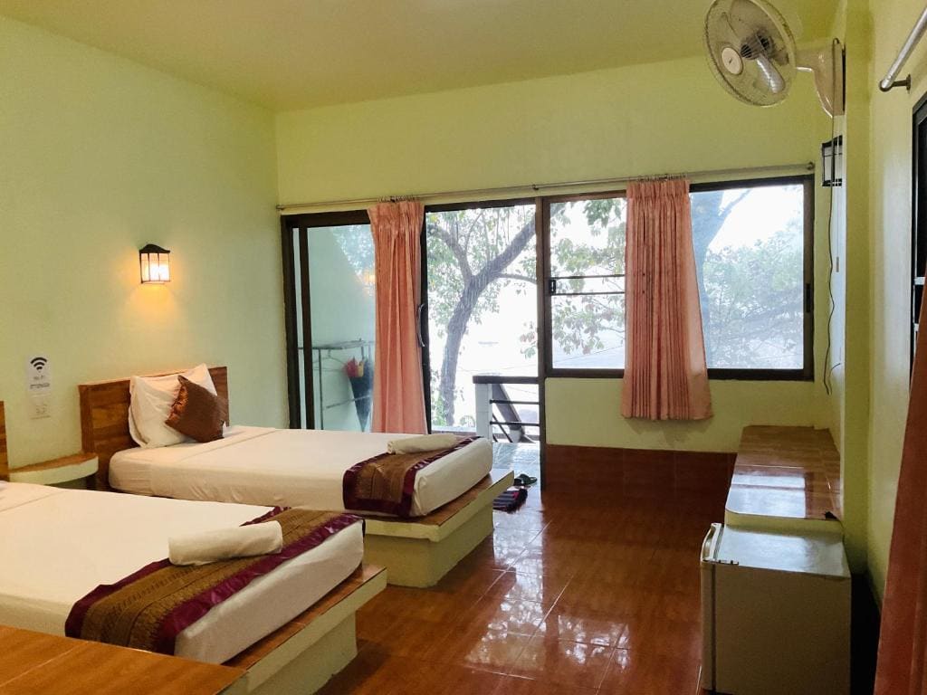 Twin Room with View room - Image 2