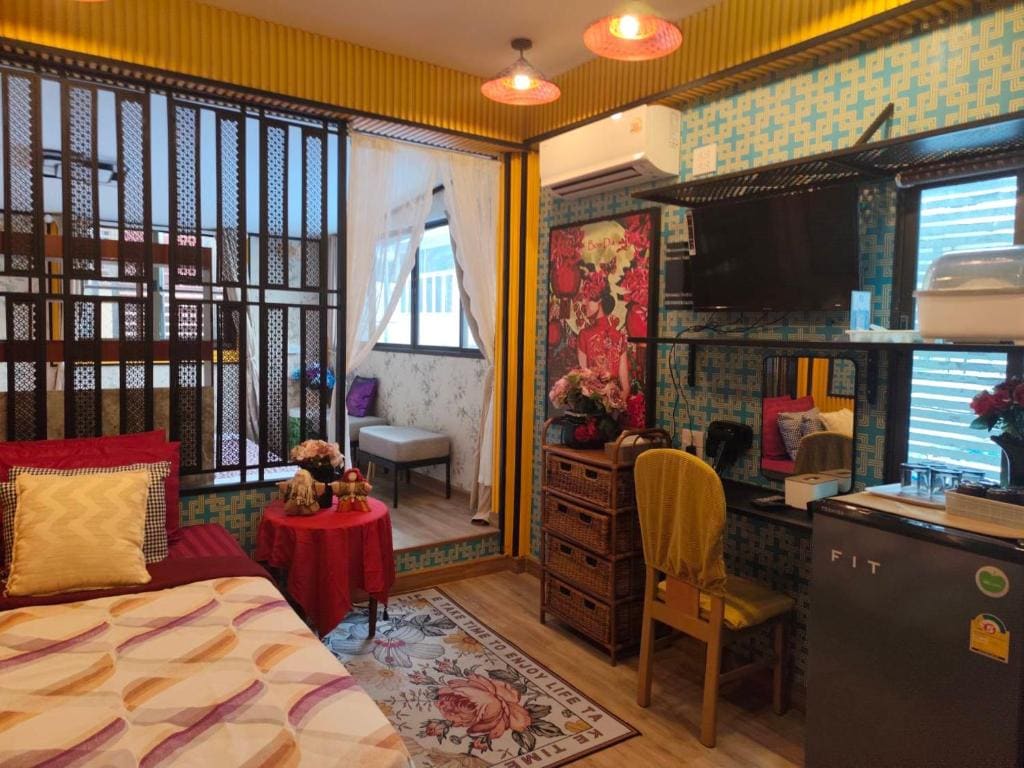 Deluxe King Room room - Image 3