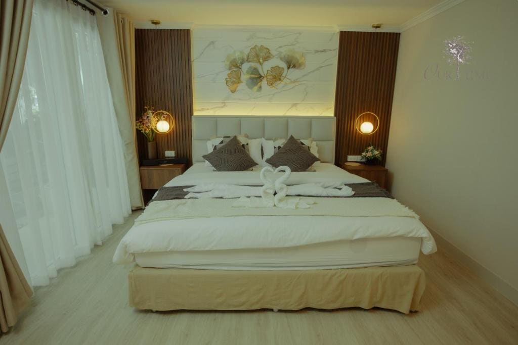 Suite with Garden View room - Image 3