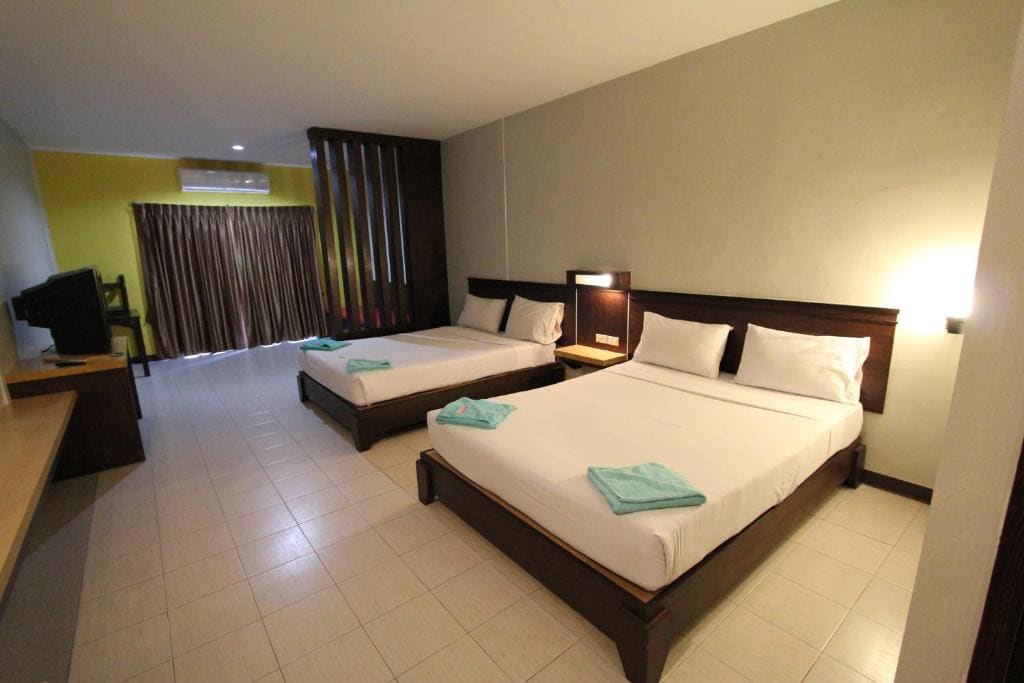 Quadruple Room with Terrace room - Image 1