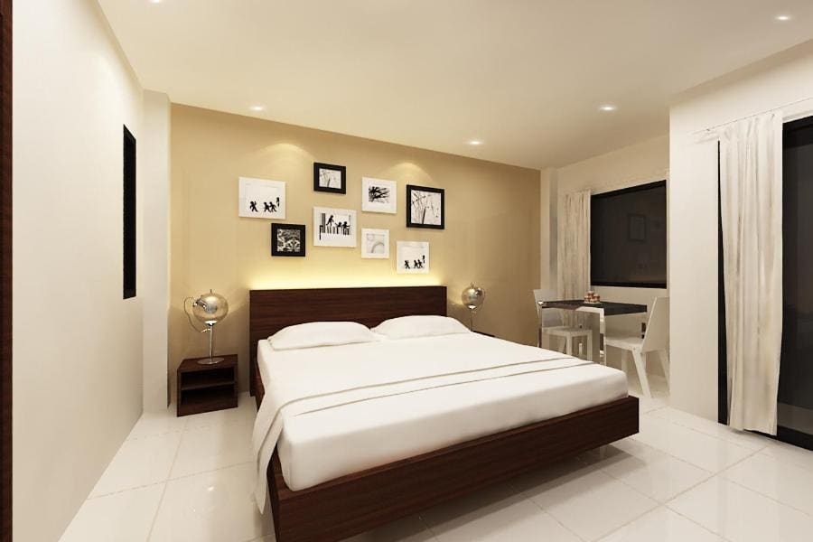 Deluxe King Room room - Image 1