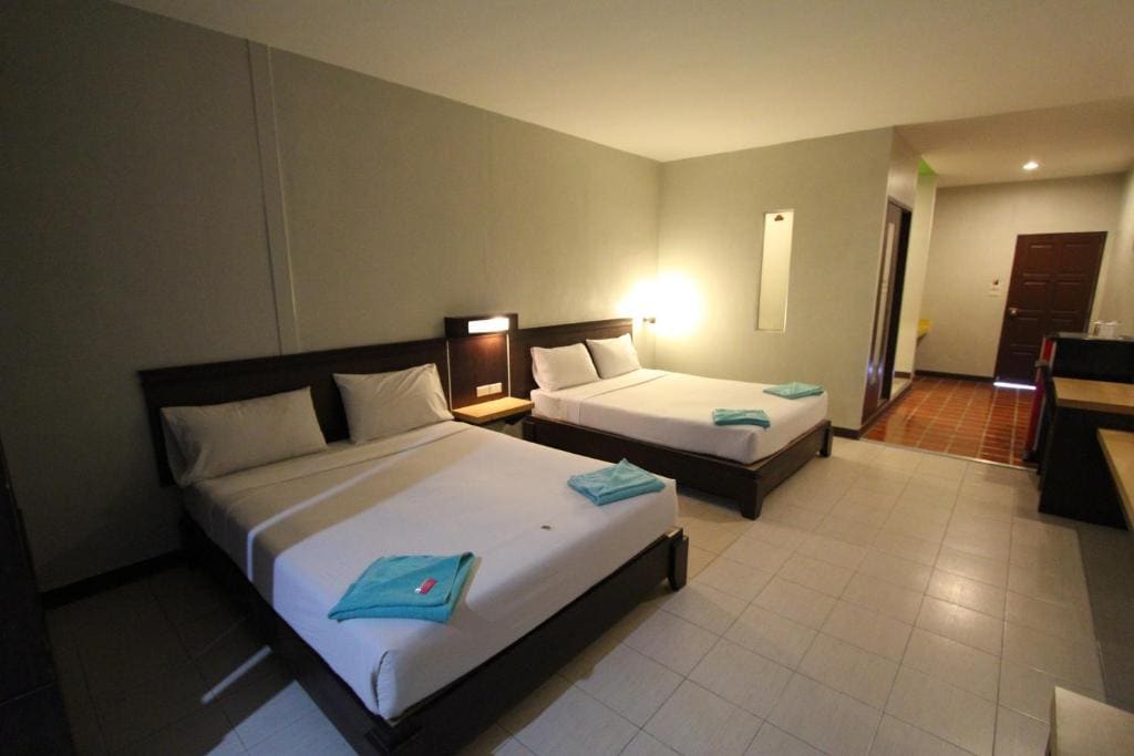 Quadruple Room with Terrace room - Image 2