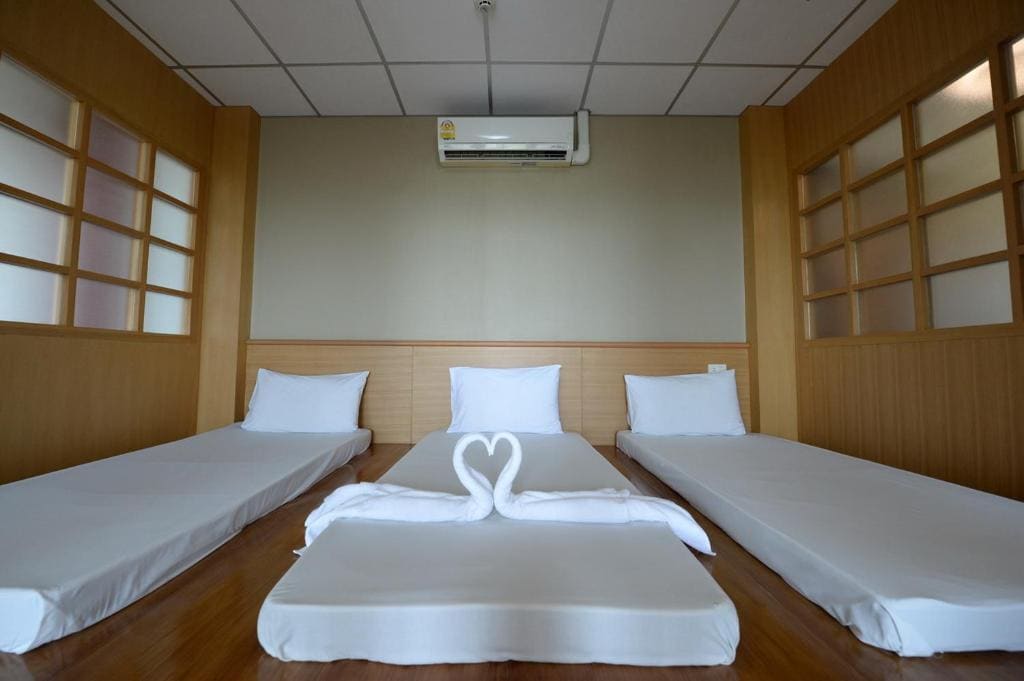 Deluxe King Studio room - Image 2