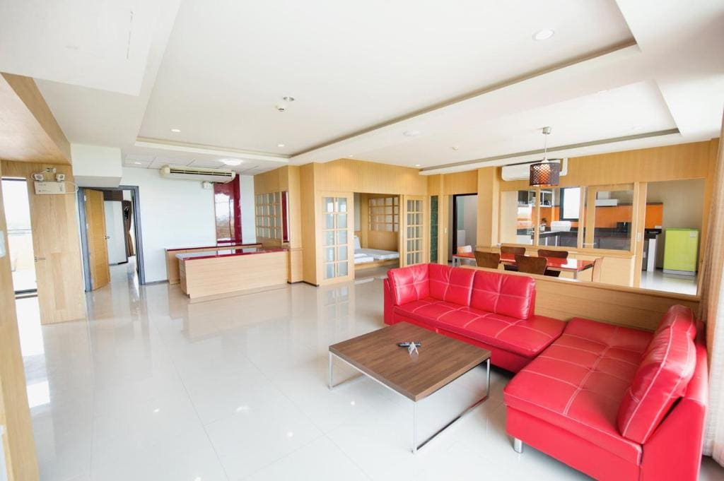 Deluxe King Studio room - Image 3