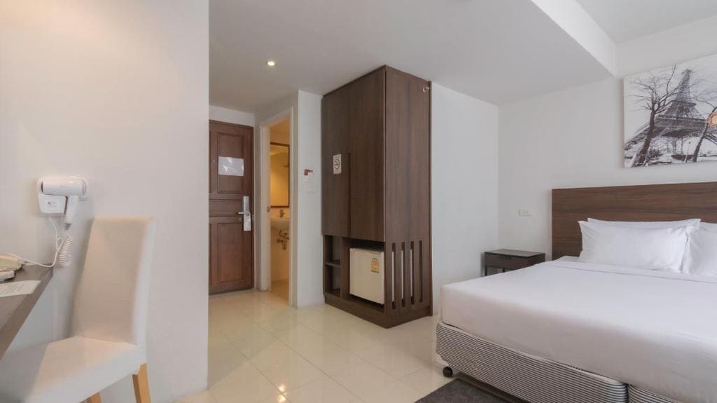 Deluxe Double Room room - Image 3