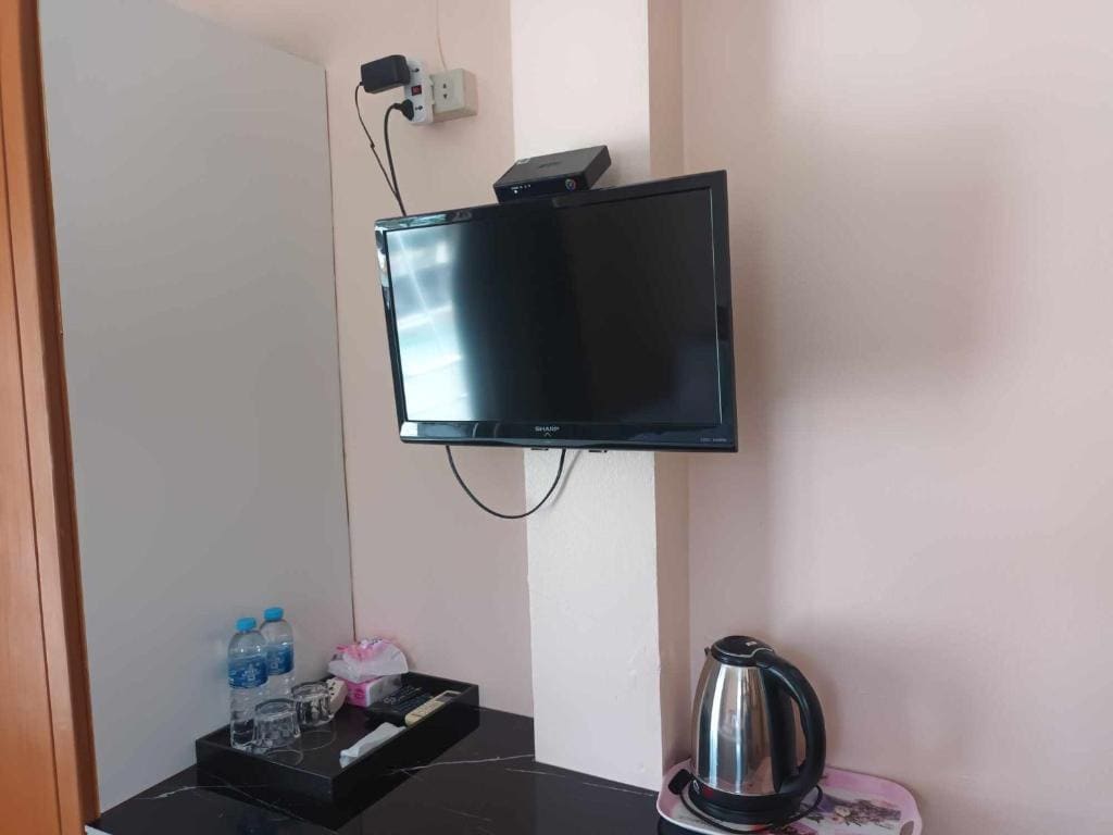 Deluxe Double Room with Balcony and Sea View room - Image 2