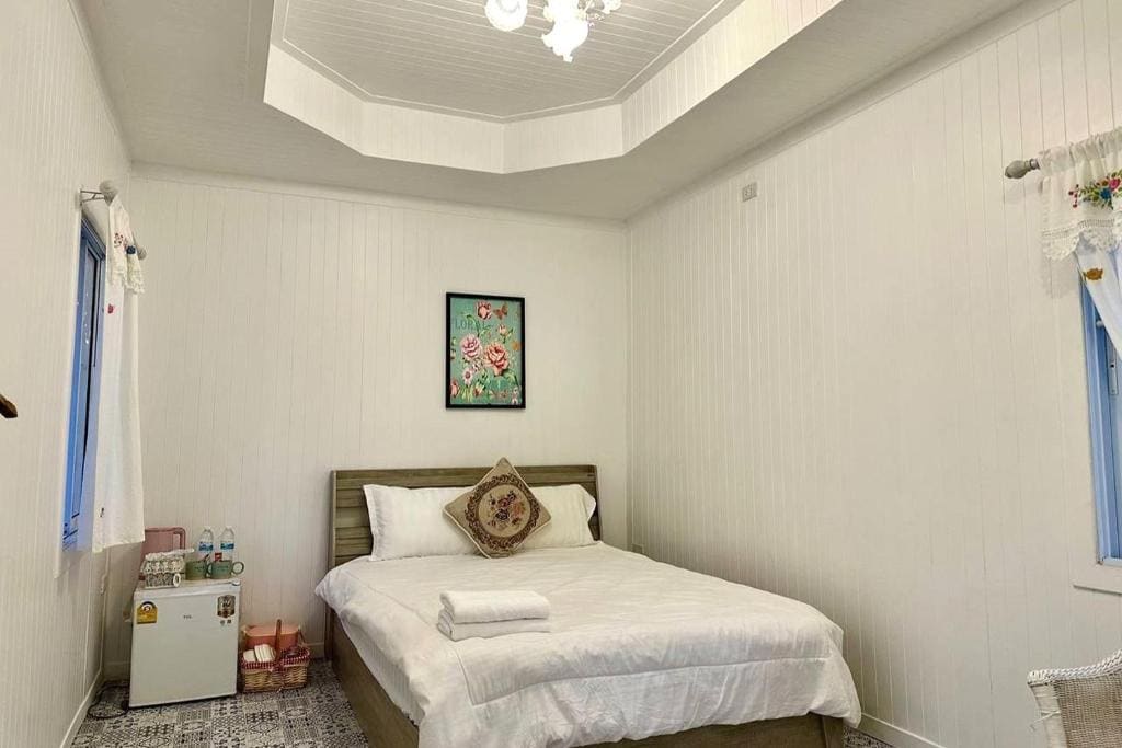 Superior King Room room - Image 3