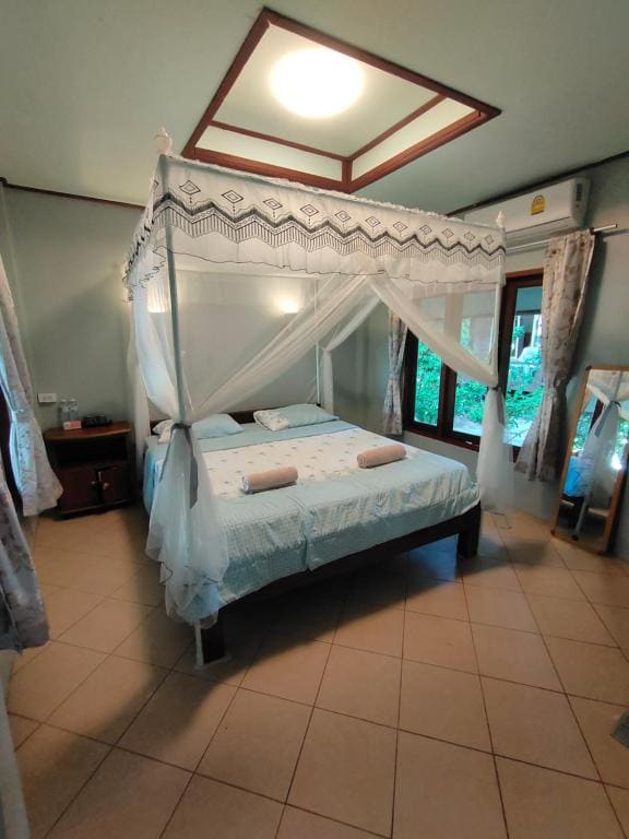 Superior King Room room - Image 3