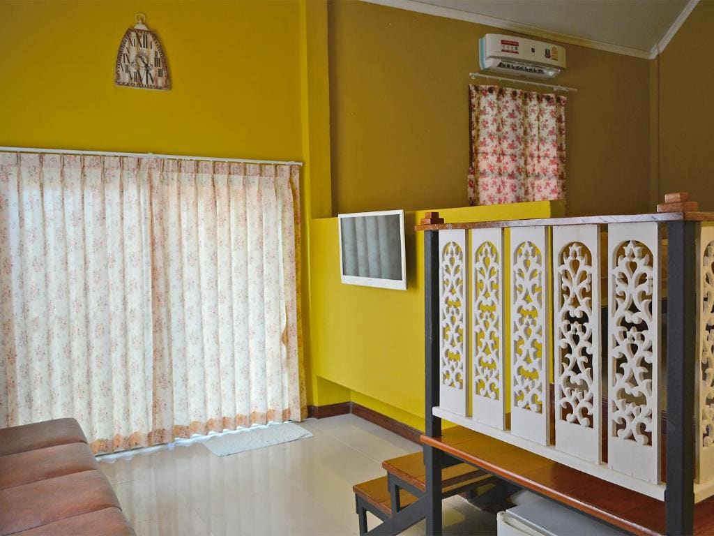 Superior Twin Room room - Image 2