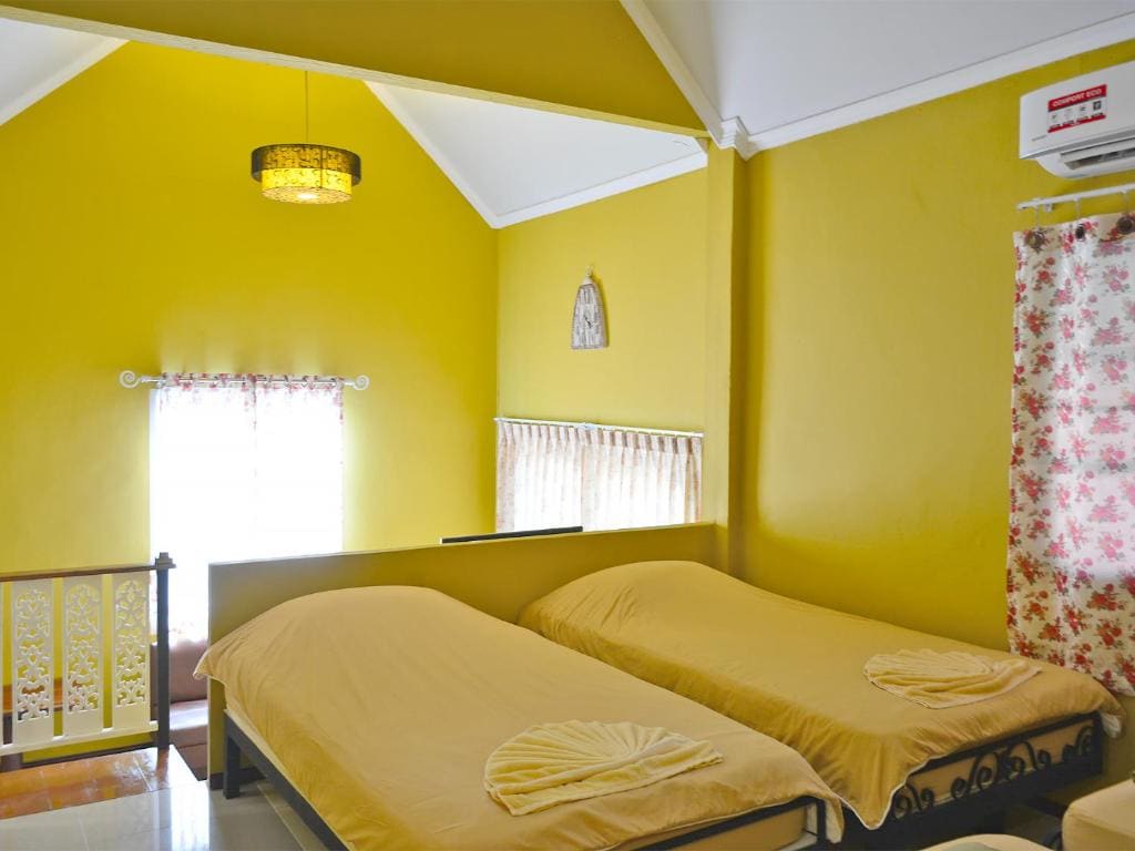 Superior Twin Room room - Image 1