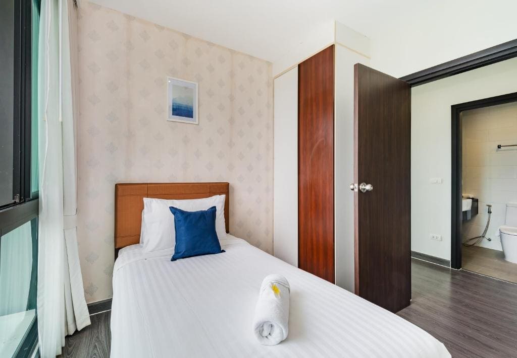 2 Bedroom Suite with Garden View room - Image 3