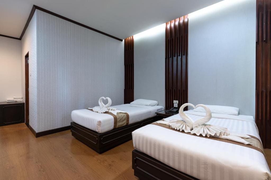 Standard Twin Room room - Image 1