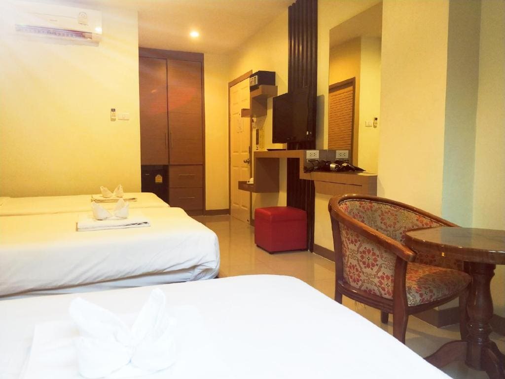 Triple Room with Balcony room - Image 2