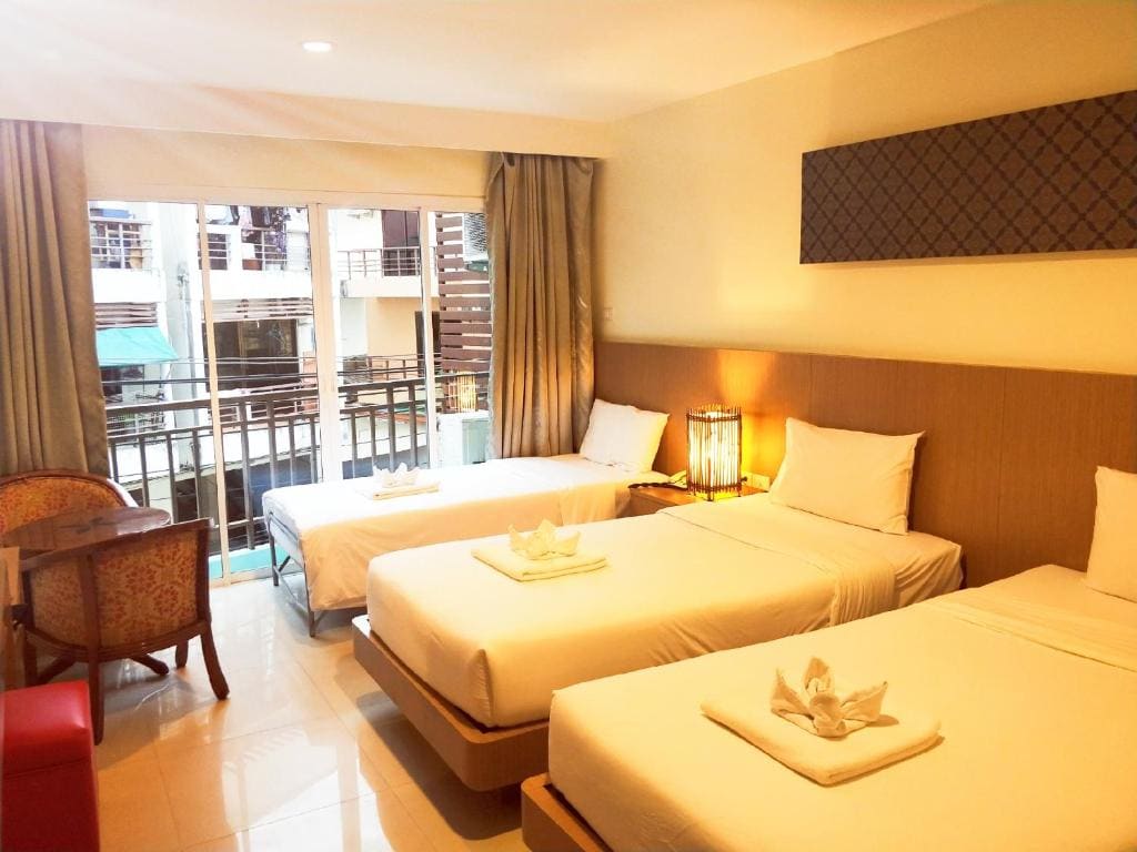 Triple Room with Balcony room - Image 1