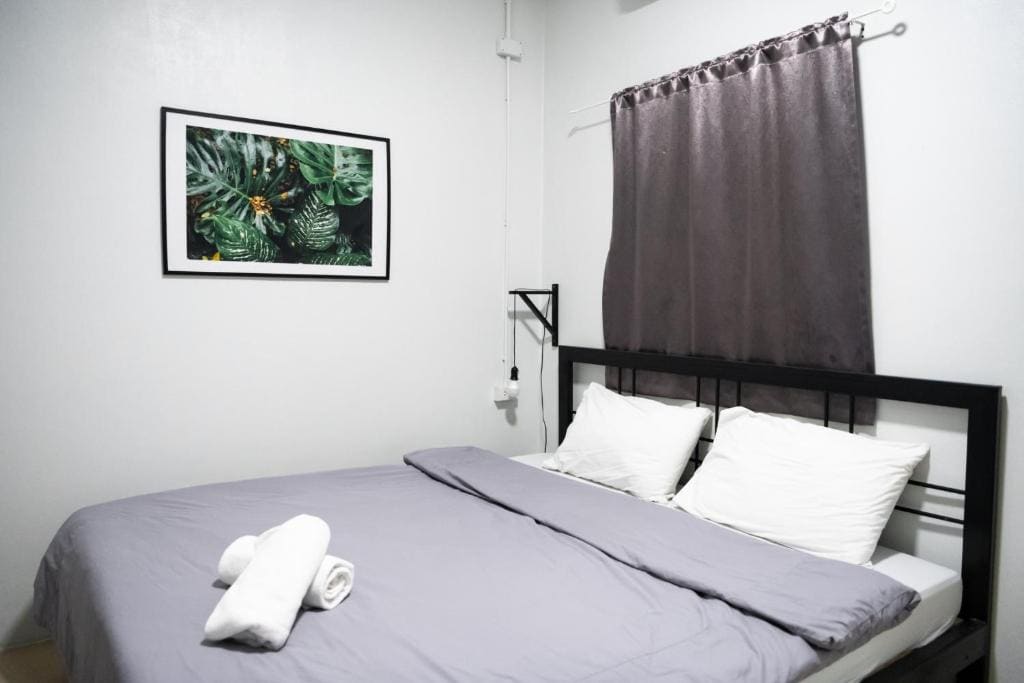 Deluxe King Room room - Image 2
