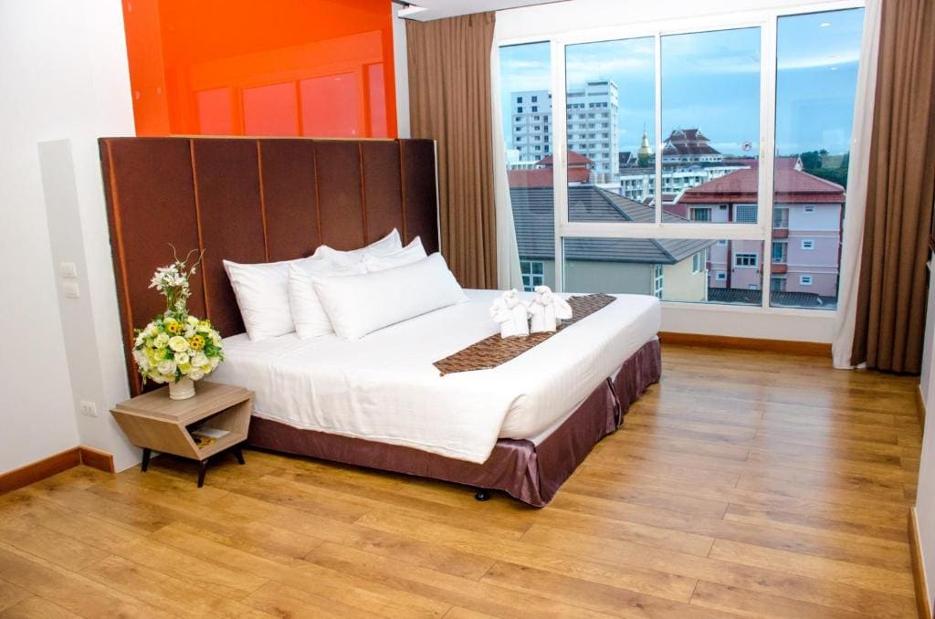 Superior Double or Twin Room room - Image 2