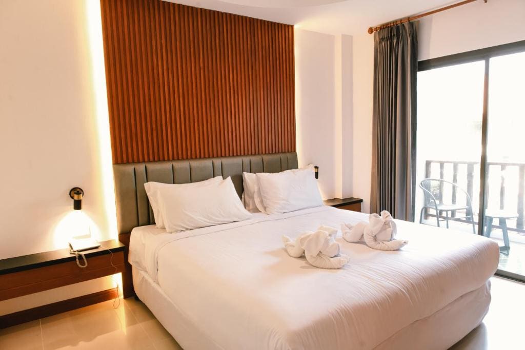 Deluxe Double Room room - Image 2