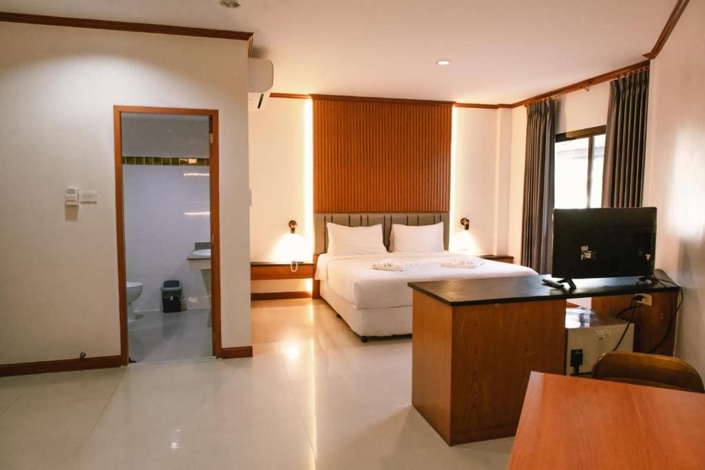 Large Single Room room - Image 2