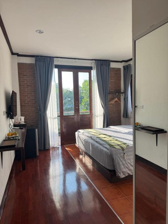 Deluxe Double or Twin Room with Garden View room - Image 1