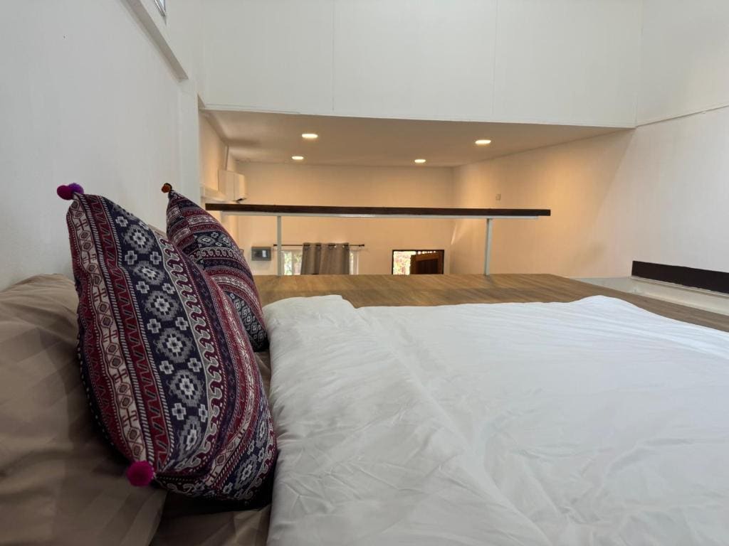 Family Room with Garden View room - Image 3