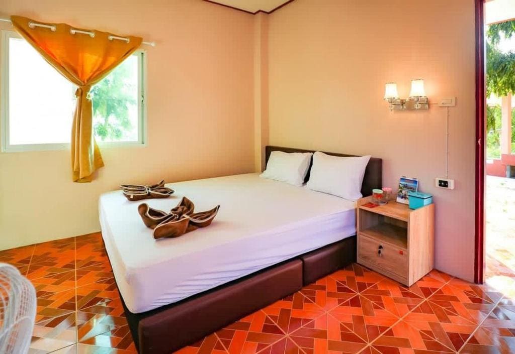 Double Room with Private Bathroom room - Image 2