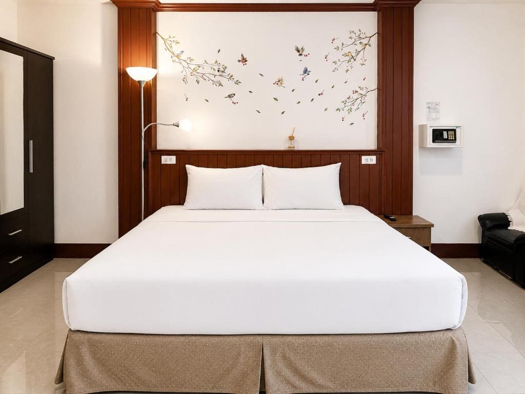 Deluxe Double Room room - Image 3