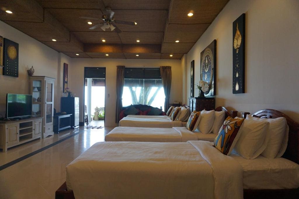 Beachfront Suite room - Image 3