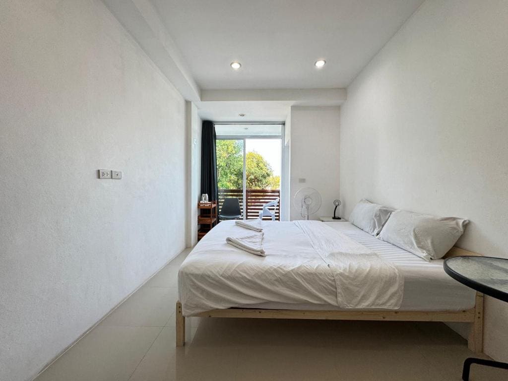Budget Double Room room - Image 2