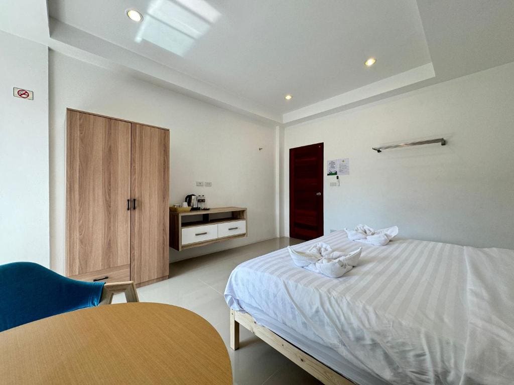Superior Double Room room - Image 3